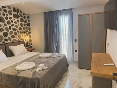 Latramys Suites - Image 5