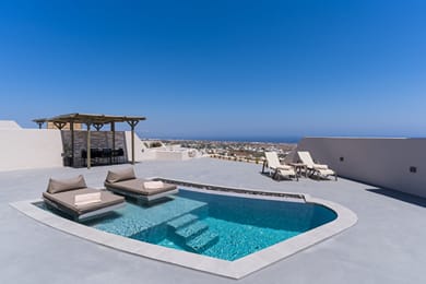 Lavadoze Luxury Suites - Image 4