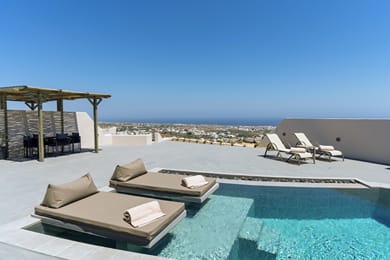 Lavadoze Luxury Suites - Image 5