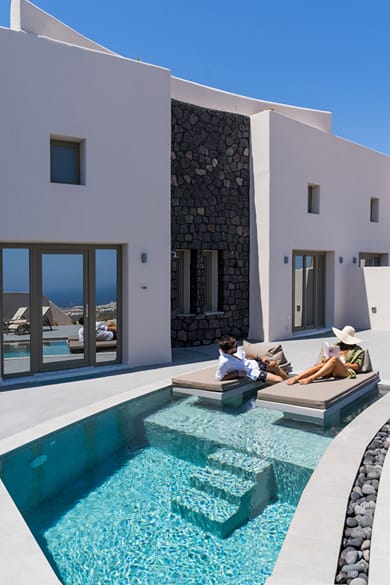 Lavadoze Luxury Suites - Image 3