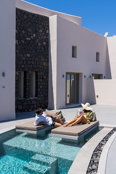 Lavadoze Luxury Suites - Image 6