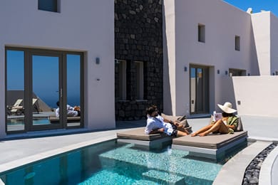 Lavadoze Luxury Suites - Image 7