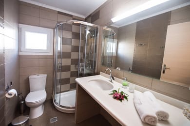 Apartment with Garden View