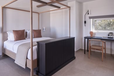 Honeymoon Suite with Hotub