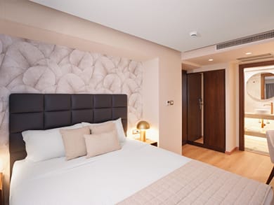Leonardo Hotel Athens City Center - Image 2