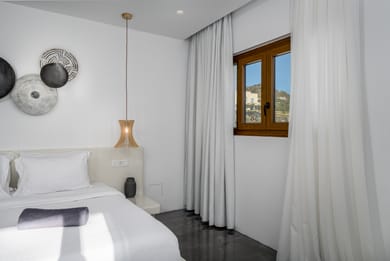 Honeymoon Suite with Outdoor Hot Tub & Sea View