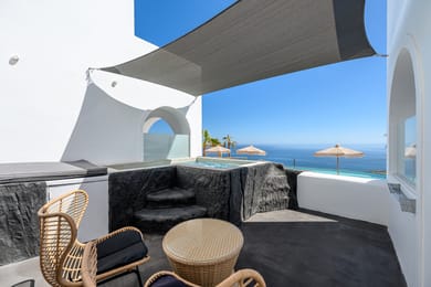 Deluxe Suite with Outdoor Hot Tub & Sea View
