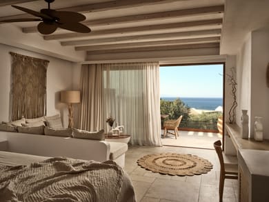 Deluxe Sea View Suite