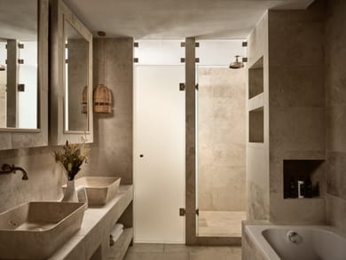 Spa Sea View Jetted Tub Suite