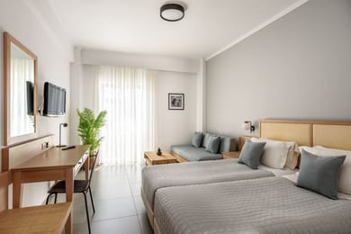 Triple Superior Pool View