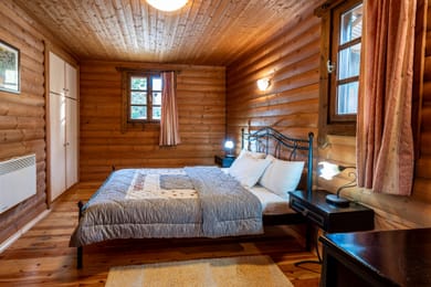 Chalet with Fireplace | 6 guests