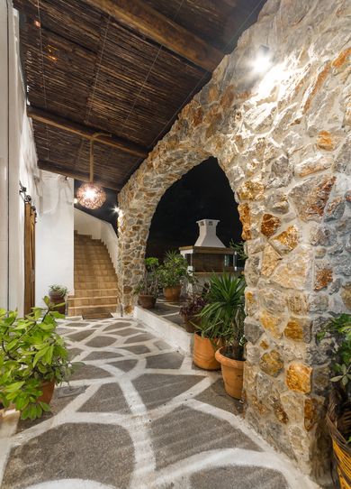 Limeri Traditional Guest House - Image 3