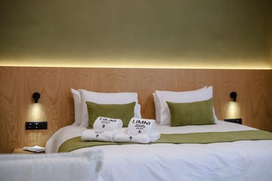 Junior Suite with Balcony - Atrium View