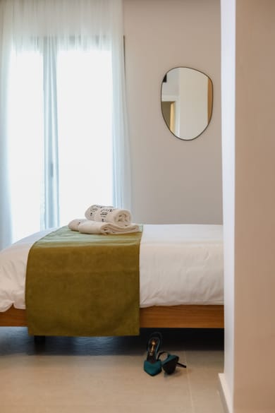 Junior Suite with Jacuzzi - Atrium View