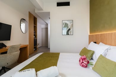 Standard Twin Room with Balcony - Atrium View