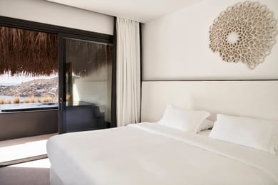 Connecting Design Sea View Suite with Hot Tub