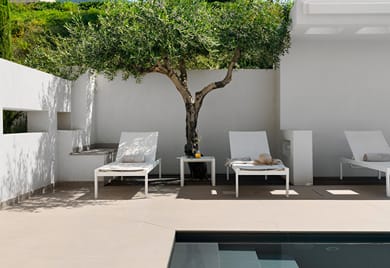 LIVINGHOME SUITES - Image 5