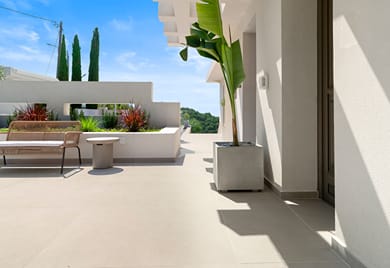 LIVINGHOME SUITES - Image 7