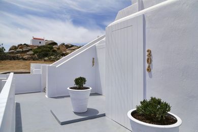 Livin Mykonos Hotel – Adults Only - Image 3