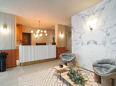 Liv Mackenzie Beach Suites - Image 3