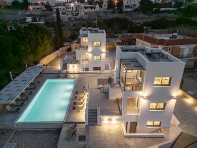 "Crabstone" Brand New Complex with Pool/Pool level