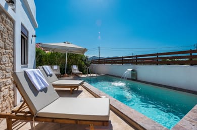 Estrella Home (with private pool)/ Aegina Town