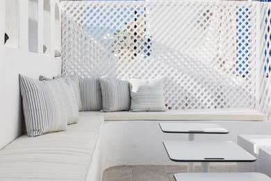 Loizos Stylish Residences Santorini - Image 2