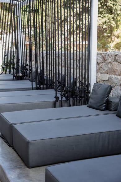 Loizos Stylish Residences Santorini - Image 7