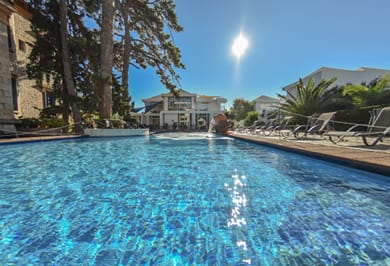 Loriet Hotel - Image 4