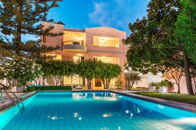 Lotus Hotel Chania - Image 4