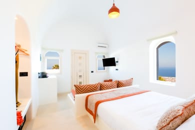 Deluxe suite with outdoor heated plunge pool