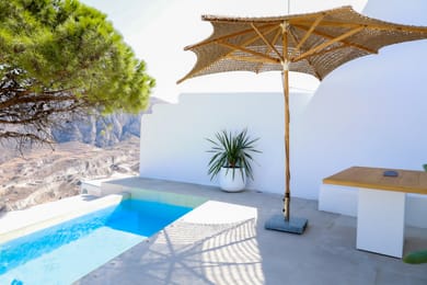 Honeymoon suite with private heated pool