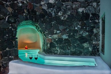 Sunset Suite with Heated Private Plunge Pool 