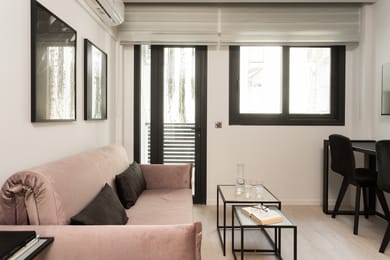 EASY 1-Bedroom Apartment