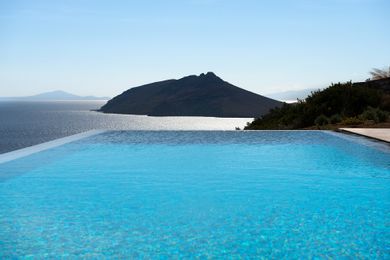 6 Bed | Villa Nemelia | Isterni