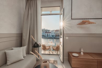 Suite with Balcony & Spa Bath