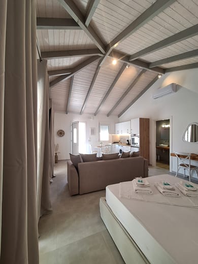 Luxury Apartments Kanali - Image 2