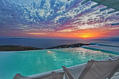 9 Bed | Villa Blue Paradise | Kastro