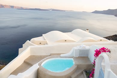 Superior Cave Suite with Hot Tub & Caldera View