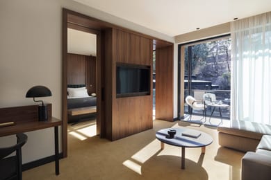 Comfort Suite with Mountain View