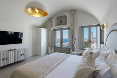 La Madeleine Oia Suites & Caves - Image 5