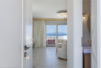 La Madeleine Oia Suites & Caves - Image 7