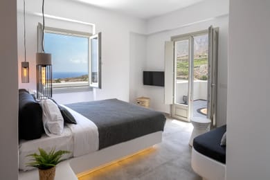 Exclusive Suite With Sea View & Private Outdoor Hot Tub
