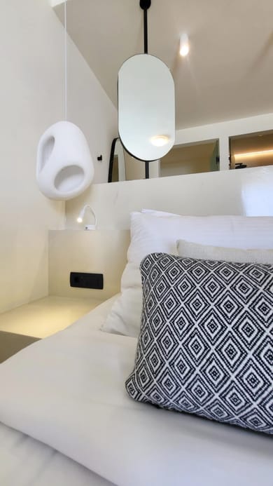 Premium Suite with Plunge Pool Jacuzzi and Sea View