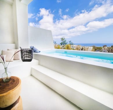 Premium Suite with Plunge Pool Jacuzzi and Sea View