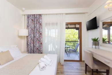 Magdalena Hotel Pefkohori - Image 3