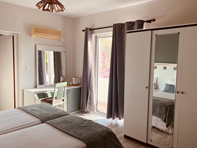 Triple Room with Balcony Garden View
