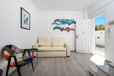 Cycladic Maisonette with sea view