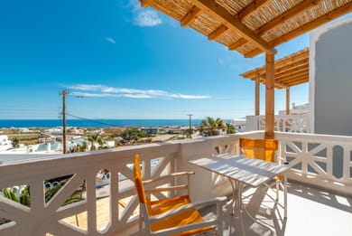 Cycladic Maisonette with sea view