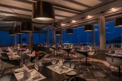 Majestic Hotel Santorini